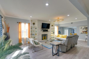 Eclectic Houston Home with Pool Table, 5 Mi to Dtwn